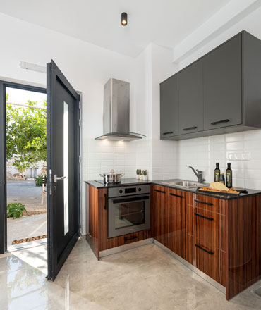 The Kitchen - House in Matala, Akti homes